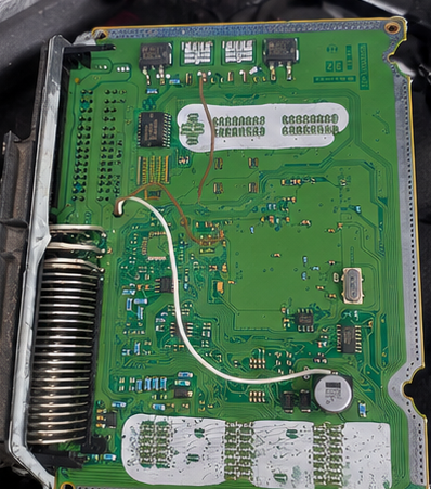 Reparación de ECU automotriz